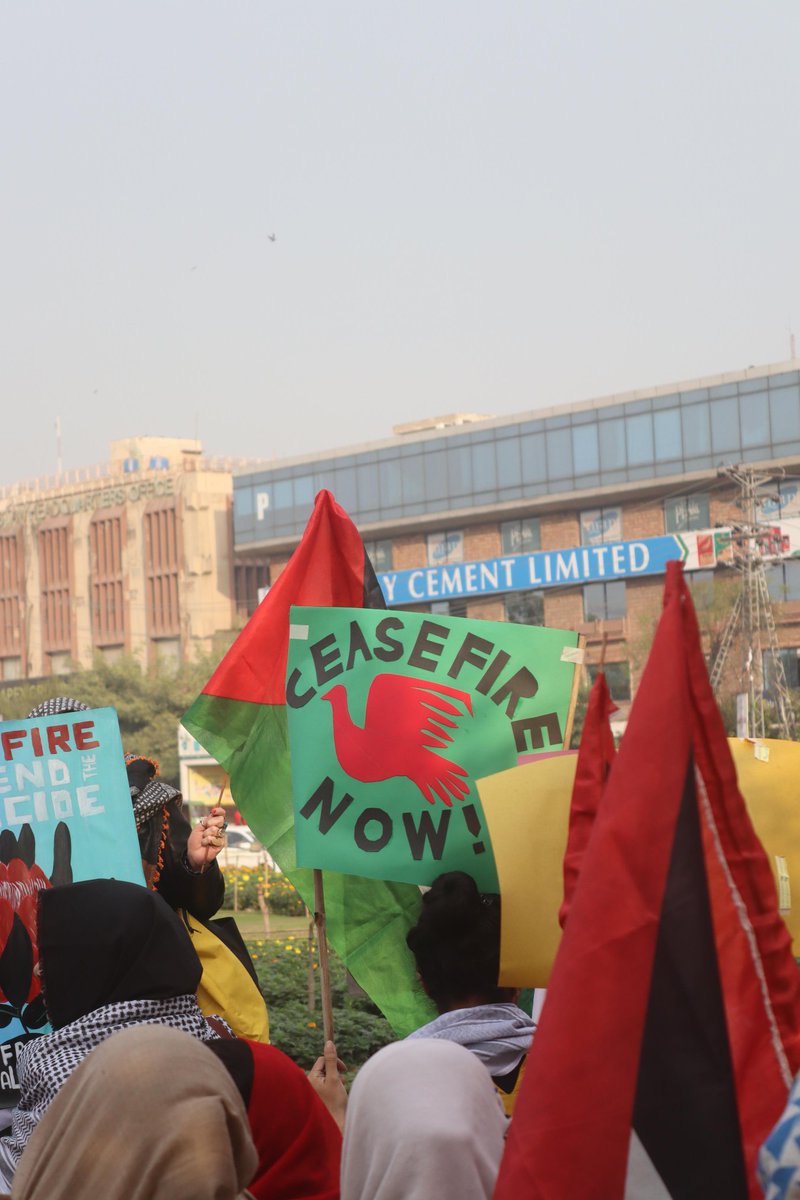AuratMarch's tweet photo. As the genocide resumes in Gaza and attacks in the West Bank escalate, the international community sits back and watches.
Palestine requires liberation, not humanitarian pauses.
Palestine needs an end to occupation, not stop-gap measures.

No one is free until Palestine is free. https://t.co/jzETV6y9RY