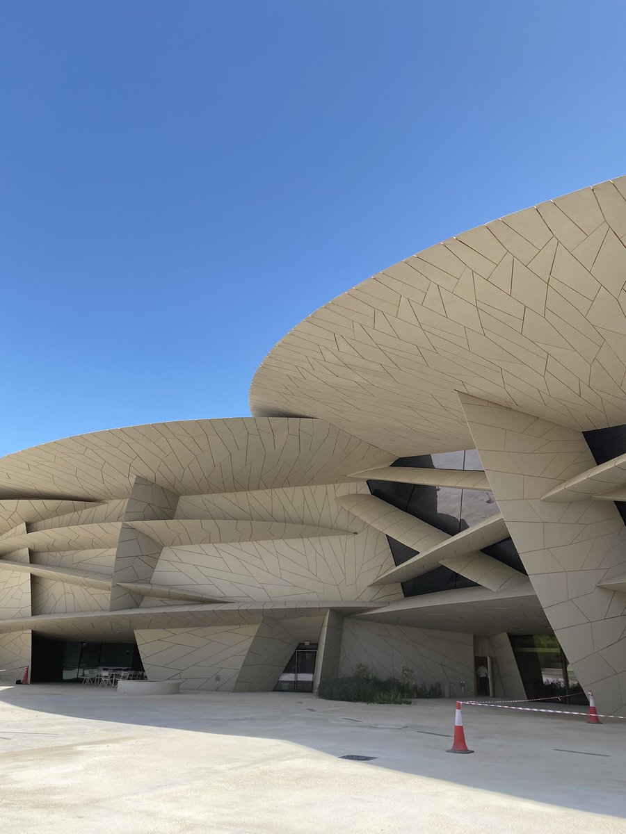 lechevallierAS's tweet photo. @QNLib @aefeinfo @Voltaire_doha @CZacharopoulou @OIFrancophonie @francediplo @EAA_Foundation @Silatech @WISE_Tweets @FranceauQatar @qffd 7/7
Inspiration et renforcement de nos liens muséaux avec la visite de l’exposition de Mehdi Moutashar au #MATHAF Doha et du surprenant National Museum of Qatar @NMOQatar, la rose des sables conçue par Jean Nouvel https://t.co/bXjHg9pEiM