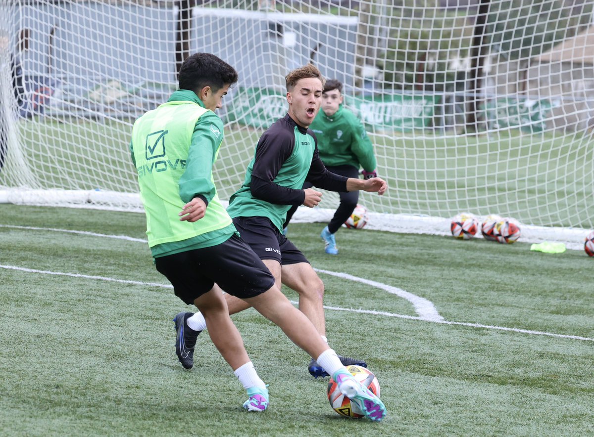 Cantera_CCF's tweet photo. ✅ Finalizada la semana de entrenamientos para el #CórdobaB 💪

🔜 #CCFBAyamonte (sábado, 16:00h, ) 

#TerceraRFEF https://t.co/8WaFxBWBdz