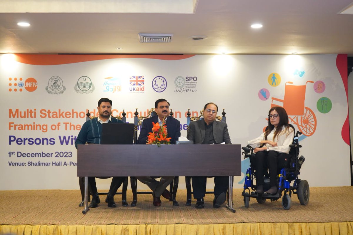 social_punjab's tweet photo. Group Presentations and discussions during the Consultative session by the experts.
#PersonswithDisabilities #WorkingforHumanity @UNFPAPakistan @CS_Punjab @GovtofPunjabPK https://t.co/pRGLb8R7fo
