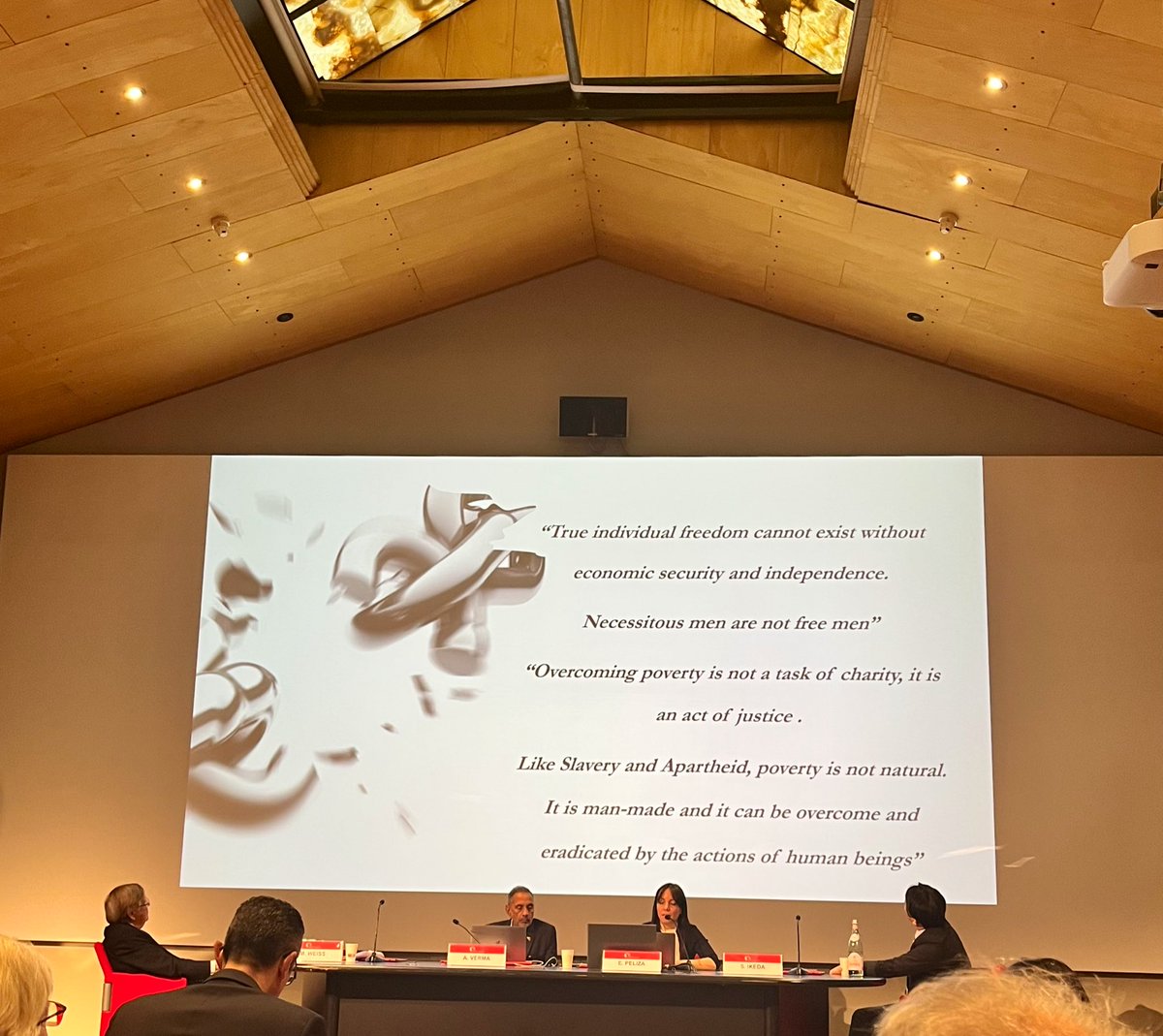 #EleonoraPeliza: to revert the working poor phenomenon, it should be taken into consideration that #poverty cannot be reduced on a permanent basis without #decentwork

#ADAPTConference2023
<a href="/adaptland/">ADAPTLAND</a> <a href="/ADAPT_bulletin/">Future of Work - ADAPT</a>