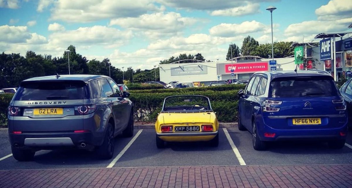 LotusElon tweet media