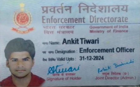 VasanthLakshman's tweet image. If people think this can save them from further raids from ED, then well god save them. 

I am really eager to see the so called brilliant minds who give these kind of ideas. 🤪

#4000_கோடி_பணம்_எங்கே #sandscam 
@SuryahSG @sansbarrier @MSBalajiMSB @CPChellapaandi @VenkaTweetesh