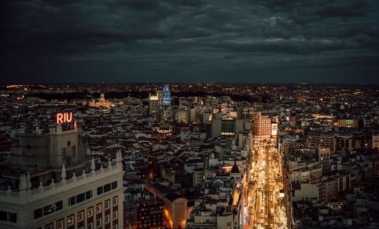 UKSV's tweet image. From cobblestone streets to vibrant energy, we're thrilled to be producing a spectacular event in the heart of Madrid for our incredible client. Here's a sneak peak of the truck loading! #Europeevents #EventProduction #Eventsagency #Pharmaevents #Liveevents