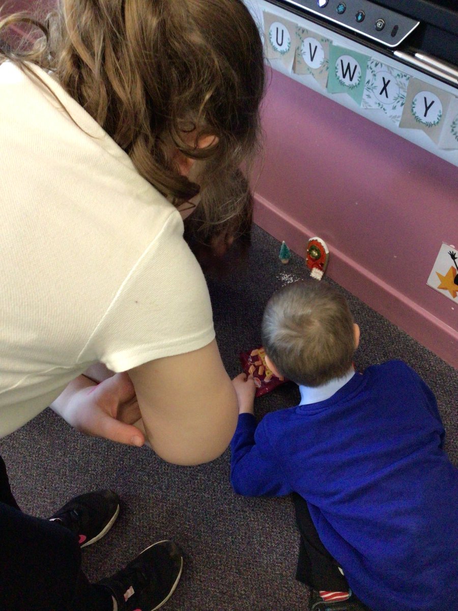 Look at what arrived in the P2/3 group this week! A tiny intriguing door 🎅🏼🎄