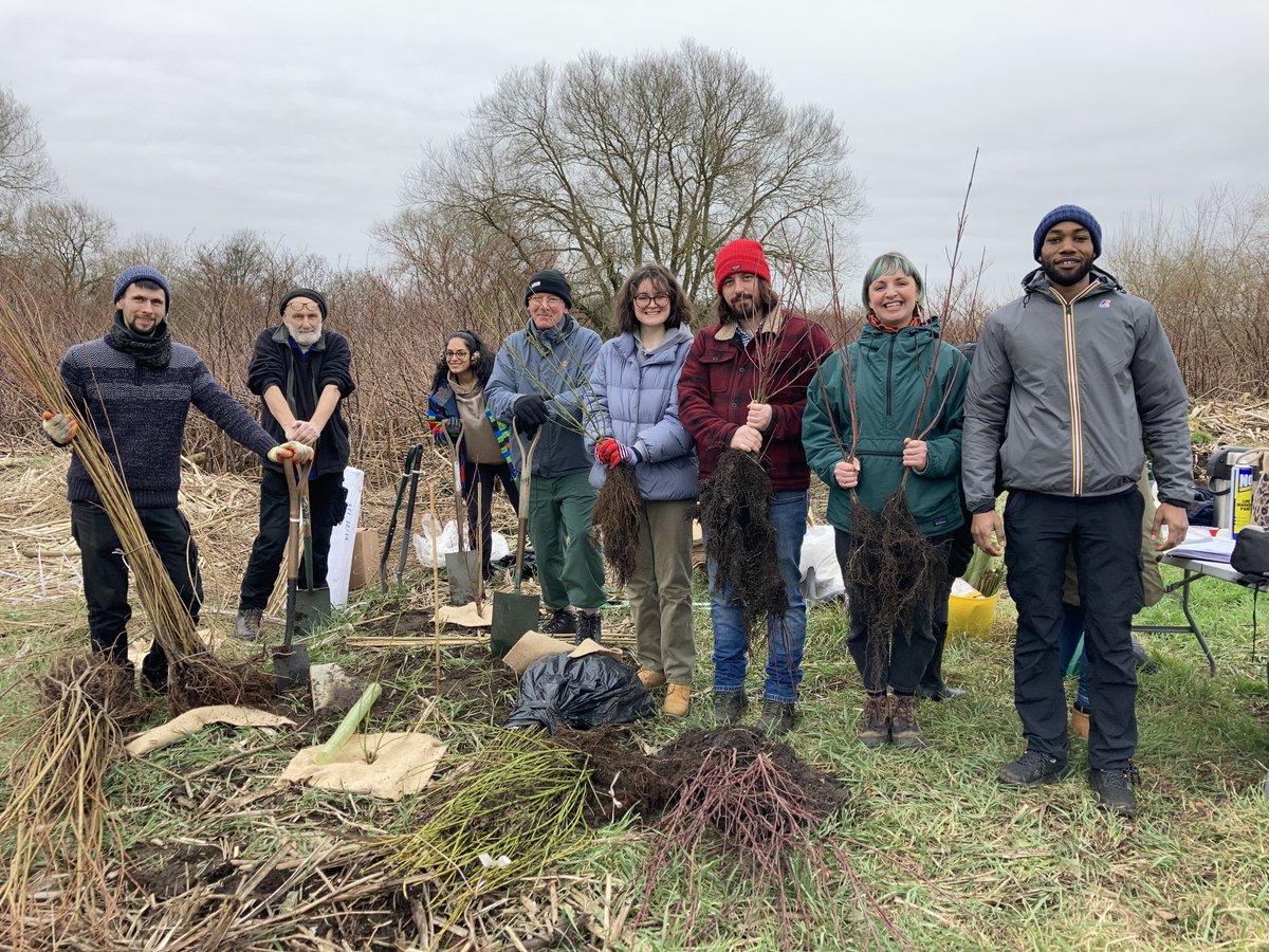 SowtheCity's tweet photo. It is #NationalTree week!
Trees provide a range benefits to our ecosystems: providing shade, cleaning the air, combating cimate change, improving wellbeing, providing homes for wildlife and reducing flood risk.
This year we have planted 715 native whips and fruit trees! 🌳 https://t.co/fZOH8PfHwv