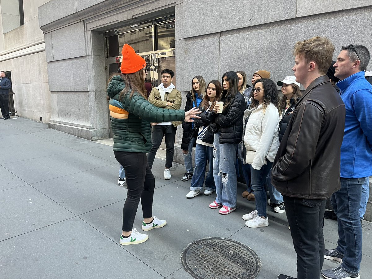 Avon DECA tweet media