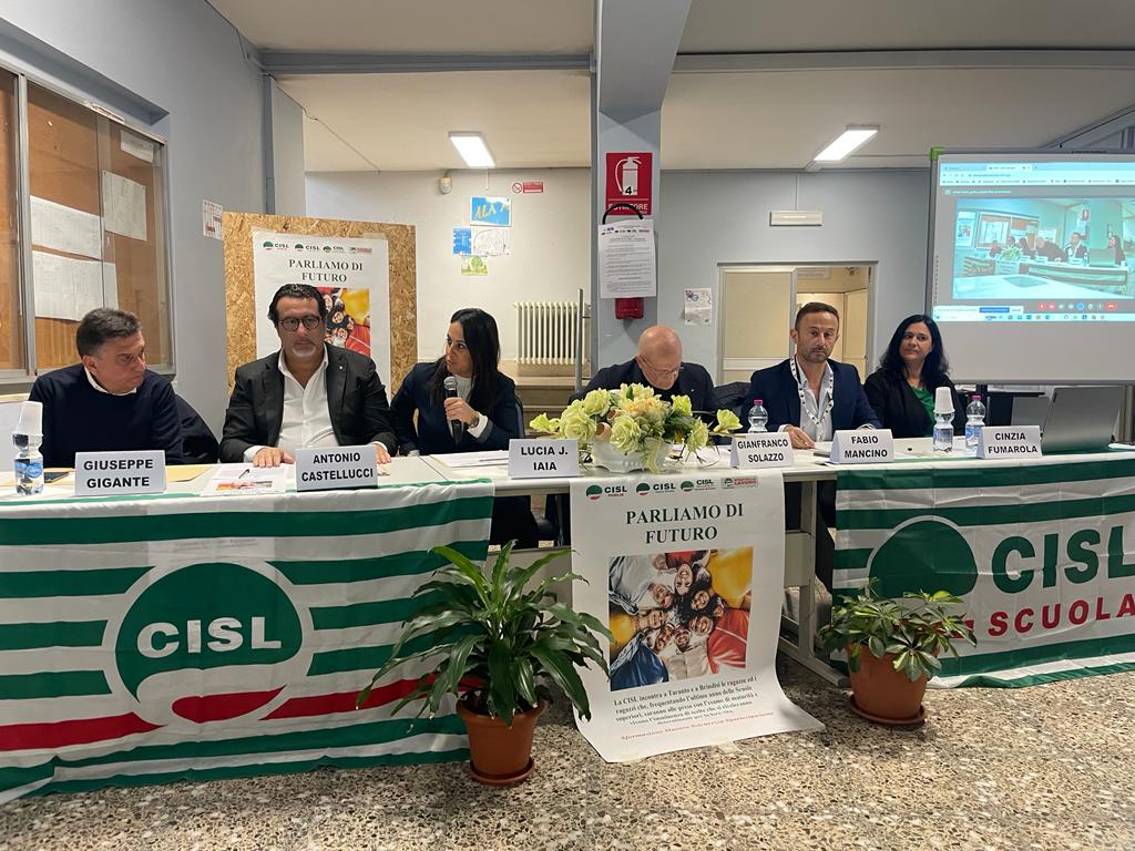fabiocmancino's tweet photo. #ParliamoDiFuturo "LA @CislNazionale e @CISLSCUOLA " Si confronta con i giovani " dalla provincia di Brindisi @IvanaBarbacci @robertocalienno
   @CislTaBr @CislPuglia  @CISLSCUOLATABR_ @MinaGismondi @gianfr_solazzo @CastellucciAnto @CFumarola @DanFumarola https://t.co/0k8iidLlhw