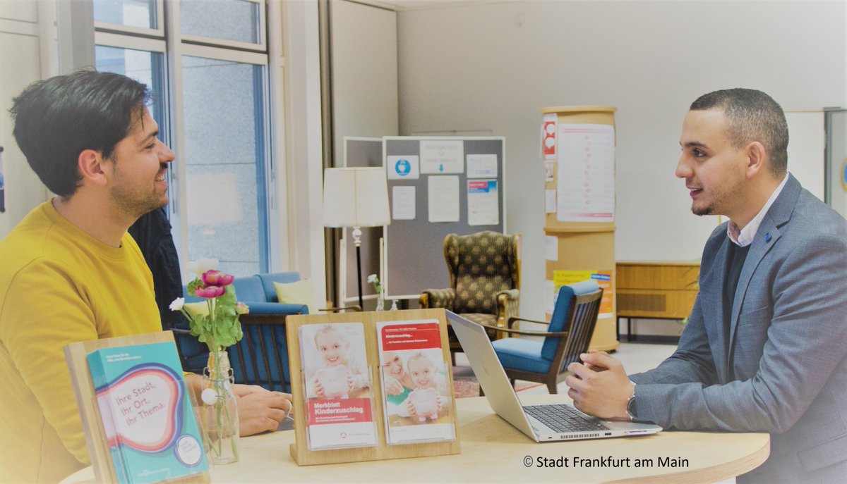 Sie möchten Ihre Fragen zu #Kindergeld und #Kinderzuschlag gerne persönlich stellen❓ Gelegenheit dazu gibt die monatliche offene Sprechstunde der #Familienkasse. Nächster Termin ist am 5. Dezember, 11:00 bis 13:00 Uhr.
Info &amp; Anmeldung 👉 vielfalt-bewegt-frankfurt.de/de/stadtraumfr…