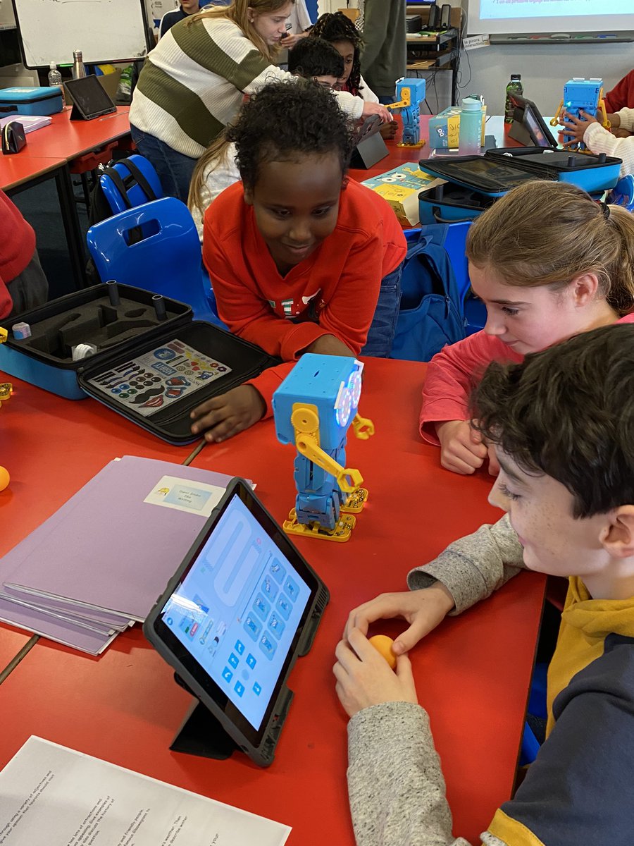 MrRShields's tweet image. 🤖 Primary 6a had a blast diving into the world of coding with Marty the Robot today! 🚀 Exciting to see young minds embracing technology and unleashing creativity. 🦾📱#CodingAdventures #STEMeducation
@CorpusChristi_K @MrArcariCCPS