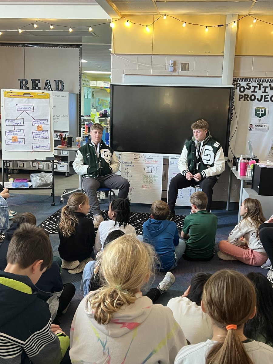 .@OrionOaksElem fourth graders learn from @LkOrionHS students lakeorionschools.org/default-post-p…