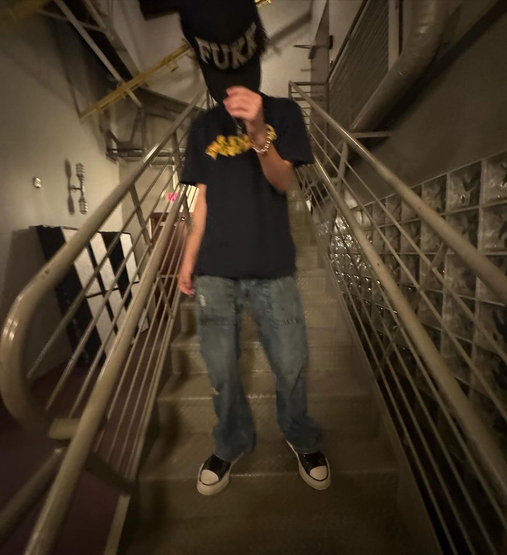 fucksl8er's tweet photo. 🫴🏻 https://t.co/epf7zAxgBC