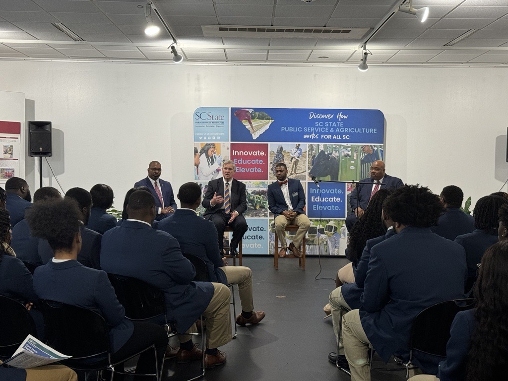 I had the pleasure of meeting with students at <a href="/SCSTATE1896/">SC State University</a>, who are 1890s &amp; <a href="/USDA_NIFA/">NIFA</a> scholars. It was great to witness first-hand the incredible impact of these programs in cultivating &amp; nurturing the next generation of food, ag, natural resources, &amp; human sciences workforce.