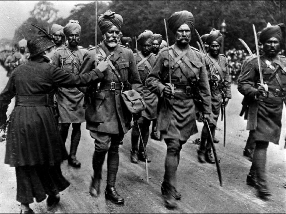 GillysGuidance's tweet photo. The same community fought for your lot in WWI &amp; WWII you absolute pricks. https://t.co/VA3xkxZ3S2