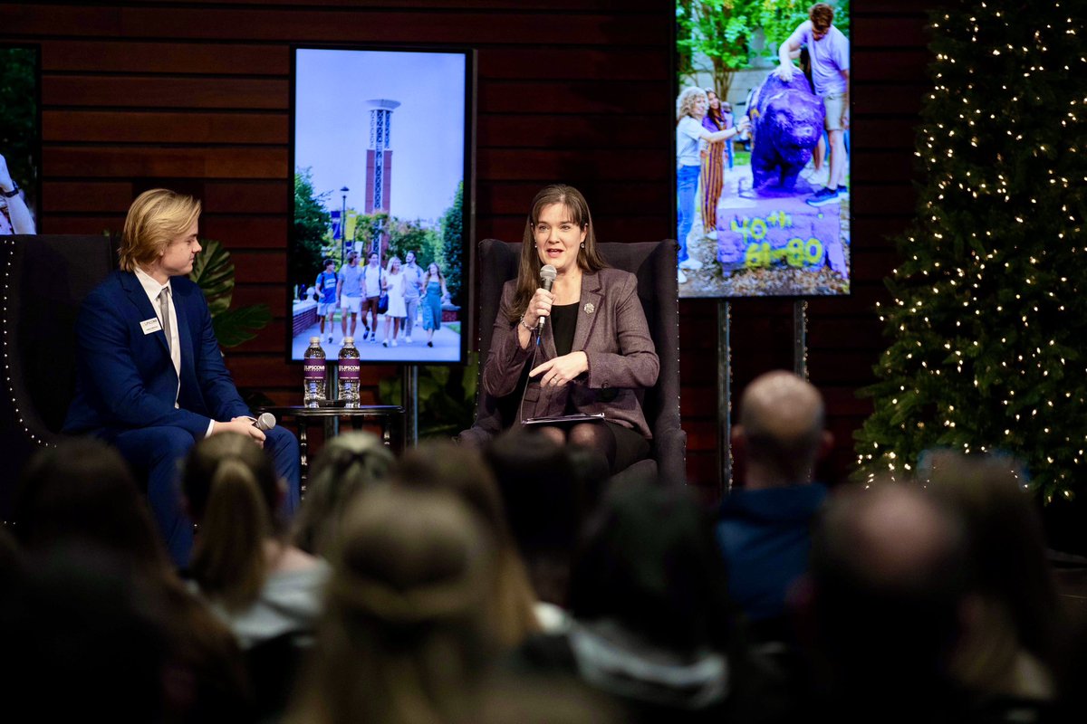 McQueenCandice's tweet photo. It was an exciting morning welcoming high school students and their families from across the country to the @lipscomb campus as they experienced what it's like to be part of the  🦬Bison Herd. #LipscombBound https://t.co/eBi7D3WL26