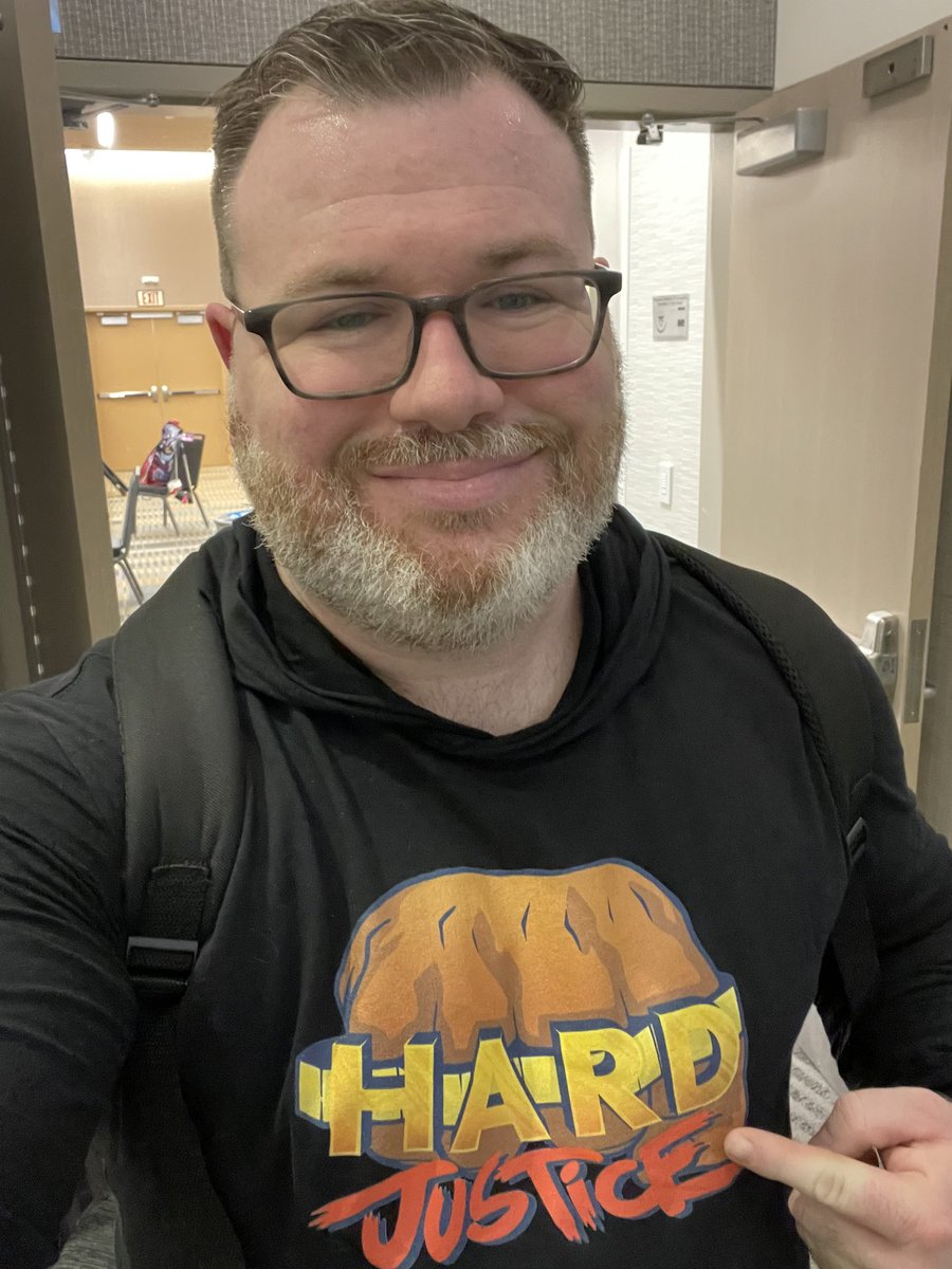 Sportin some new #HardJustice 👊🏿⚖️ attire at <a href="/GalaxyConCMH/">GalaxyCon Columbus</a> today!