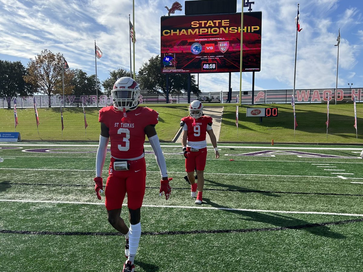 #TAPPS High Noon Showdown

Start fast.
Stay physical.
Dominate.
Finish strong.

#txhsfb
#STHCatholic
@STHCatholic 
#ChampionsForLife