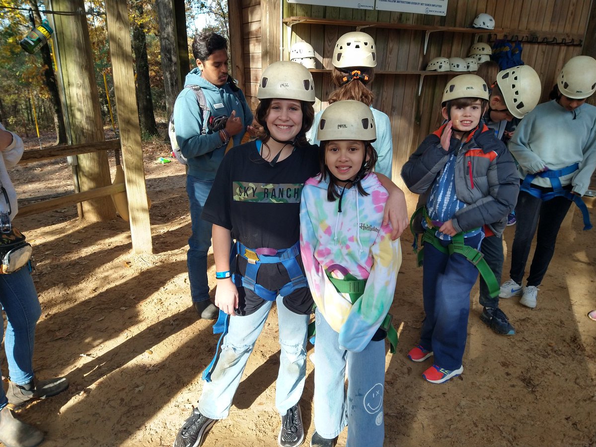 Sparkling Fifth tweet media