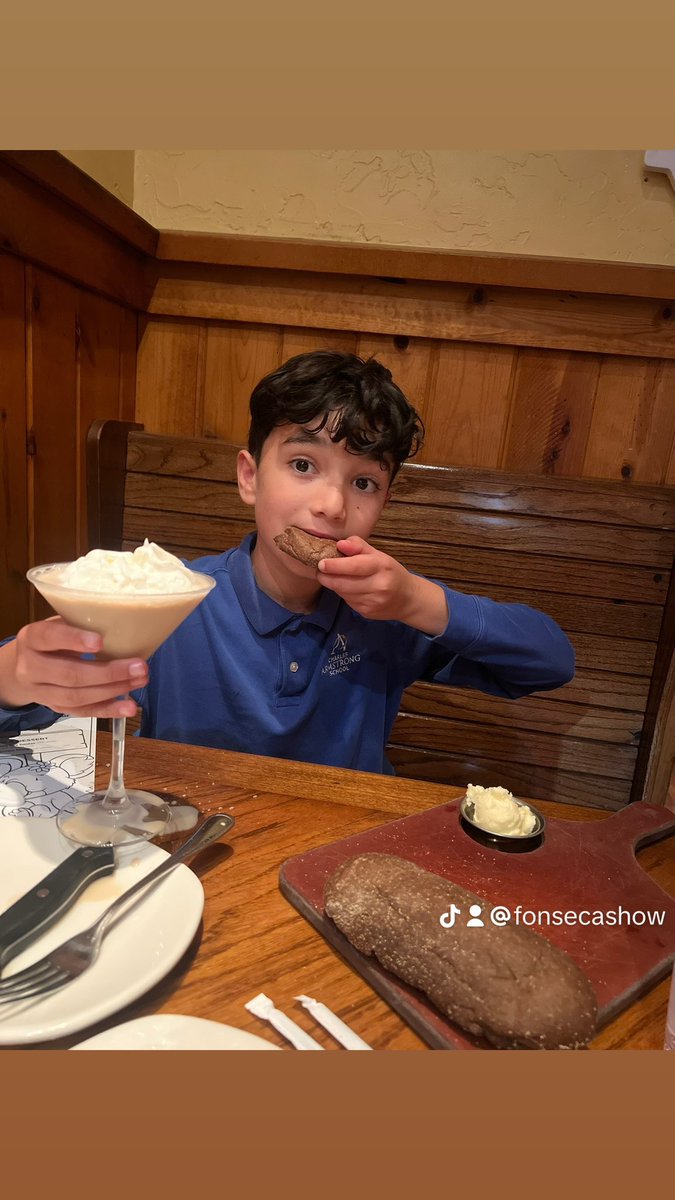 yournerdside's tweet photo. This guy… makes me work harder everyday! He said dad .. you should host a TV show! So know I have my agent working on that! Dam!! @fonsecashow @yournerdside @tunein @disney @siriusxm @sjbarracuda @sanjosesharks #kids #pushme #myson #fonseca #fonsecashow #aaronfonseca_official https://t.co/DPzmaAaG8I