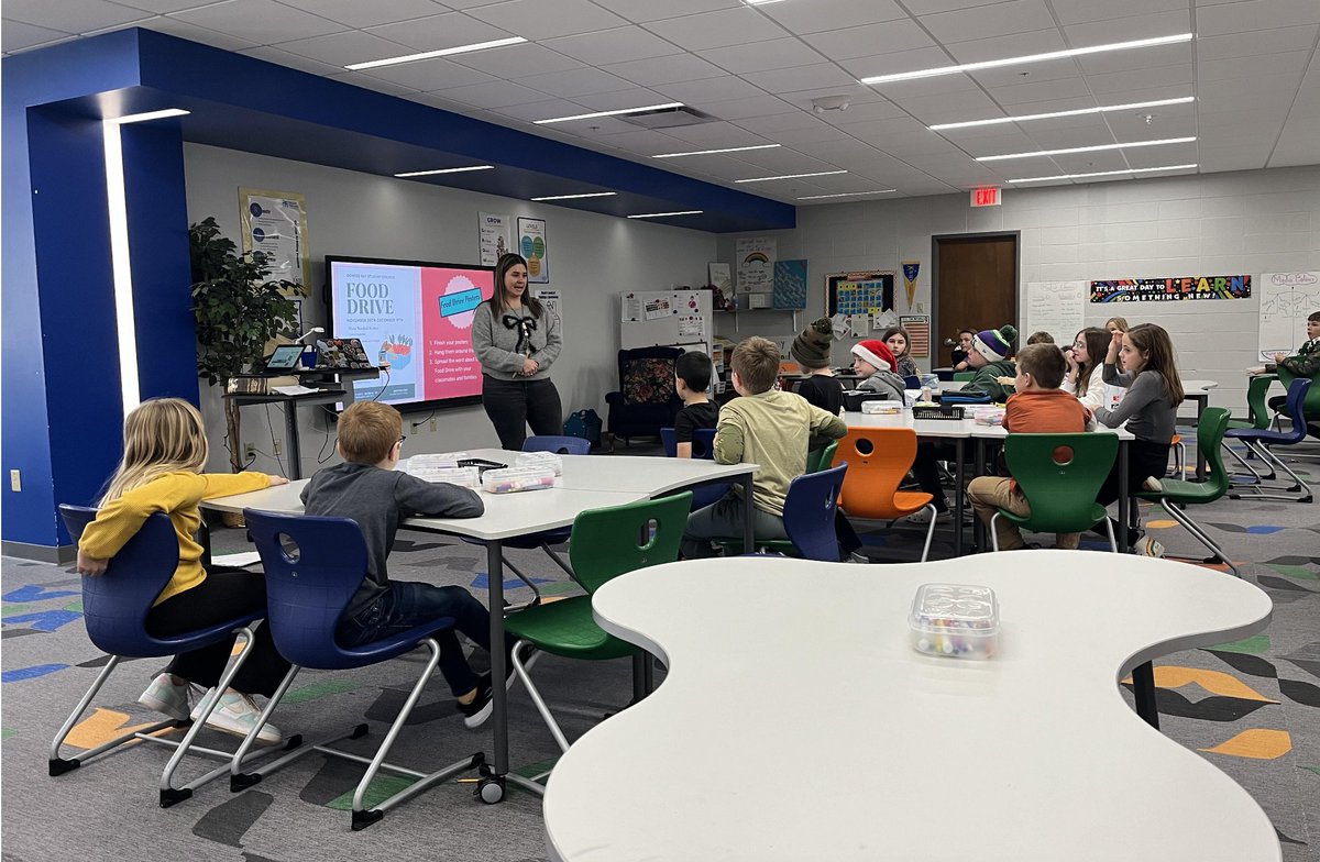 chrisgrayDB's tweet photo. Donges Bay Student Council meets to discuss their food collection for Family Sharing.  #DBEagles https://t.co/PbzbDQ7LAj
