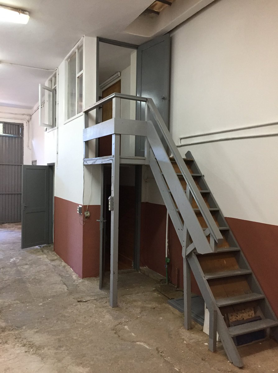 Pablomsanchezj's tweet photo. Se ALQUILA Salón - Almacén - Taller, en TELDE, barrio del EJIDO, en Carretera a los Picos nº 13, junto al Colegio Amelia Vega de Monzón.
450 Euros al mes, con un mes de fianza. Luz y Agua aparte.
Contactar:  671453314 -  649156974 https://t.co/nyZ8fPNcRw