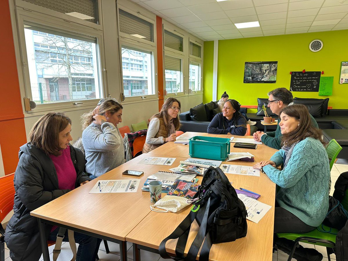 coledecuevas's tweet photo. Último día de esta bonita experiencia.🥰Muchas ideas y buenos momentos.
#ErasmusPlus #MEPRural #ErasmusPlusES #MiErasmusPlus https://t.co/sxXUsOkbl8