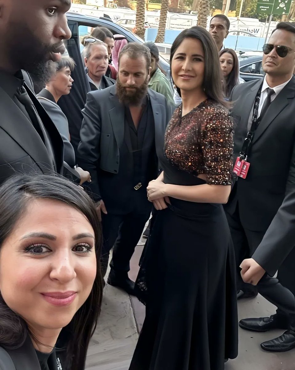 bollywoodrides2's tweet photo. Katrina Kaif at Red Sea International Film Festival in Jeddah

#katrinakaif #redseafilmfestival #katrina https://t.co/FR0gKcIWsl