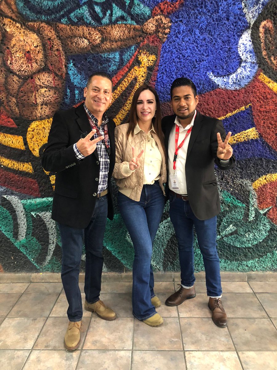 luissosa1010's tweet photo. Reunion de trabajo "Estrategia para la transformación de la Educación Básica". #SREBAMECAMECA #SREBECATEPEC #SREBNEZA #SREBTEXCOCO https://t.co/oqmabesGot