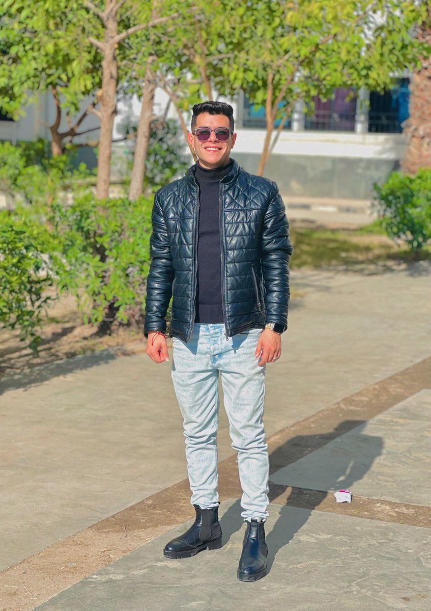 بره حدود استيعابك هتلاقيني..🦂🥵'