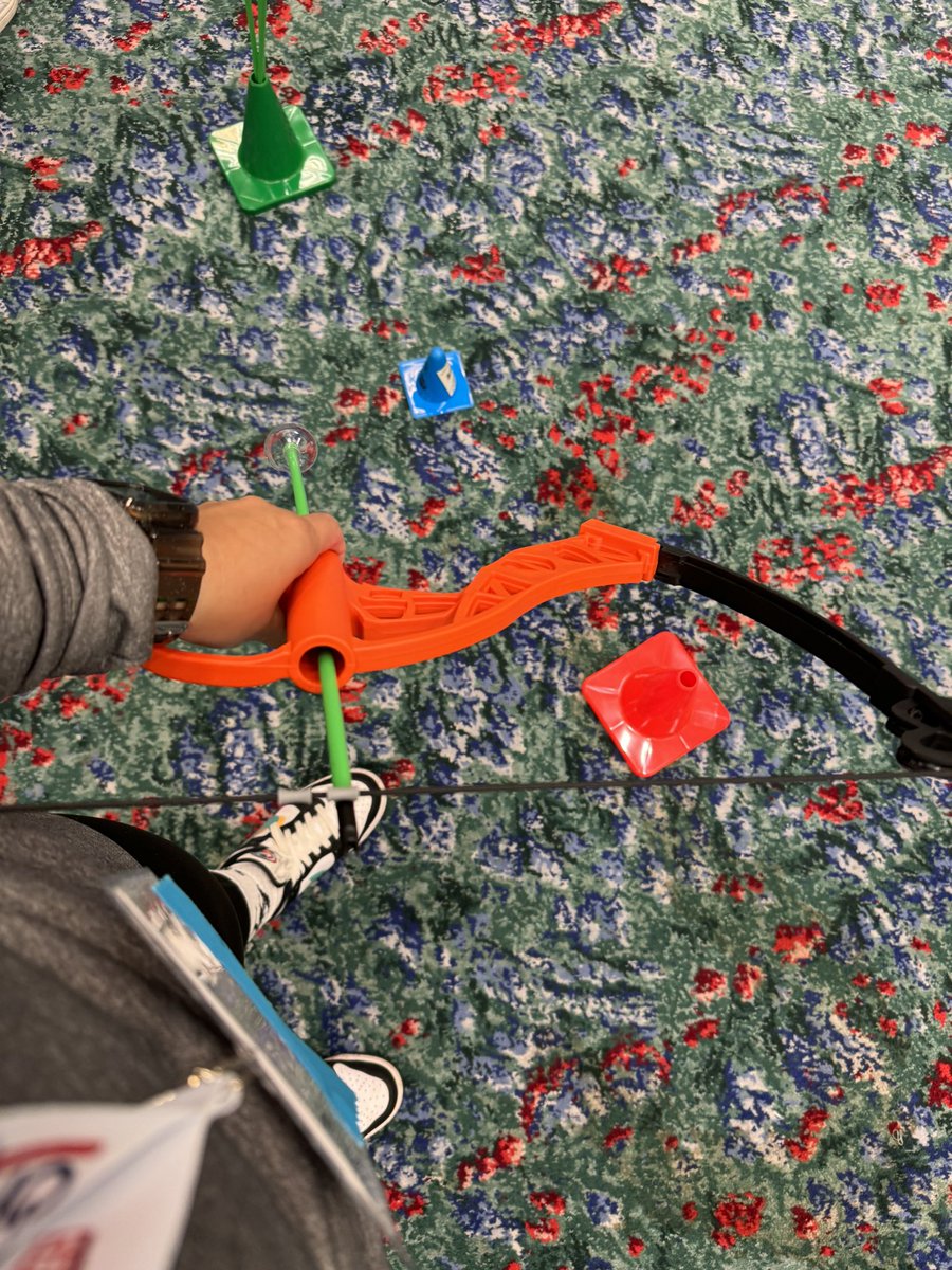 Deb Ramirez 🦈 tweet media