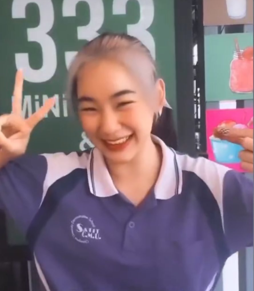 sallypbananai's tweet photo. คิดถึงยัยน้องมอปลายเลย https://t.co/dJKgOsoJcJ
