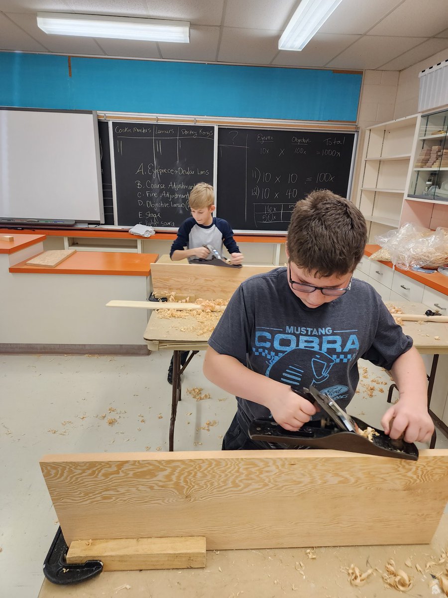 GarciaTVDSB's tweet photo. Some highlights from day 4 STEM 2 Stern. @SummersCorners @IsaakDyck @TVDSB #STEM #Garcia #handson #learningthroughdoing https://t.co/xfOQWZosMP