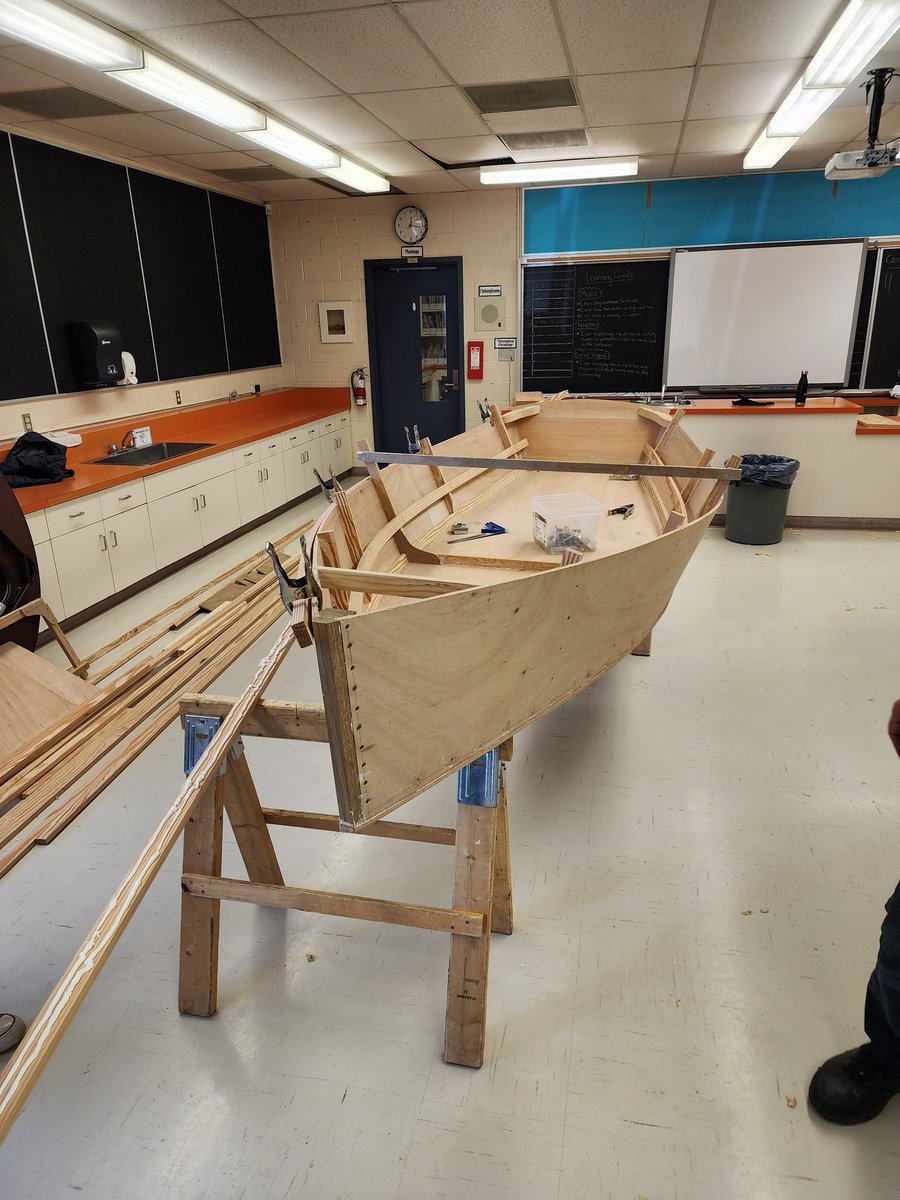 GarciaTVDSB's tweet photo. Some highlights from day 4 STEM 2 Stern. @SummersCorners @IsaakDyck @TVDSB #STEM #Garcia #handson #learningthroughdoing https://t.co/xfOQWZosMP