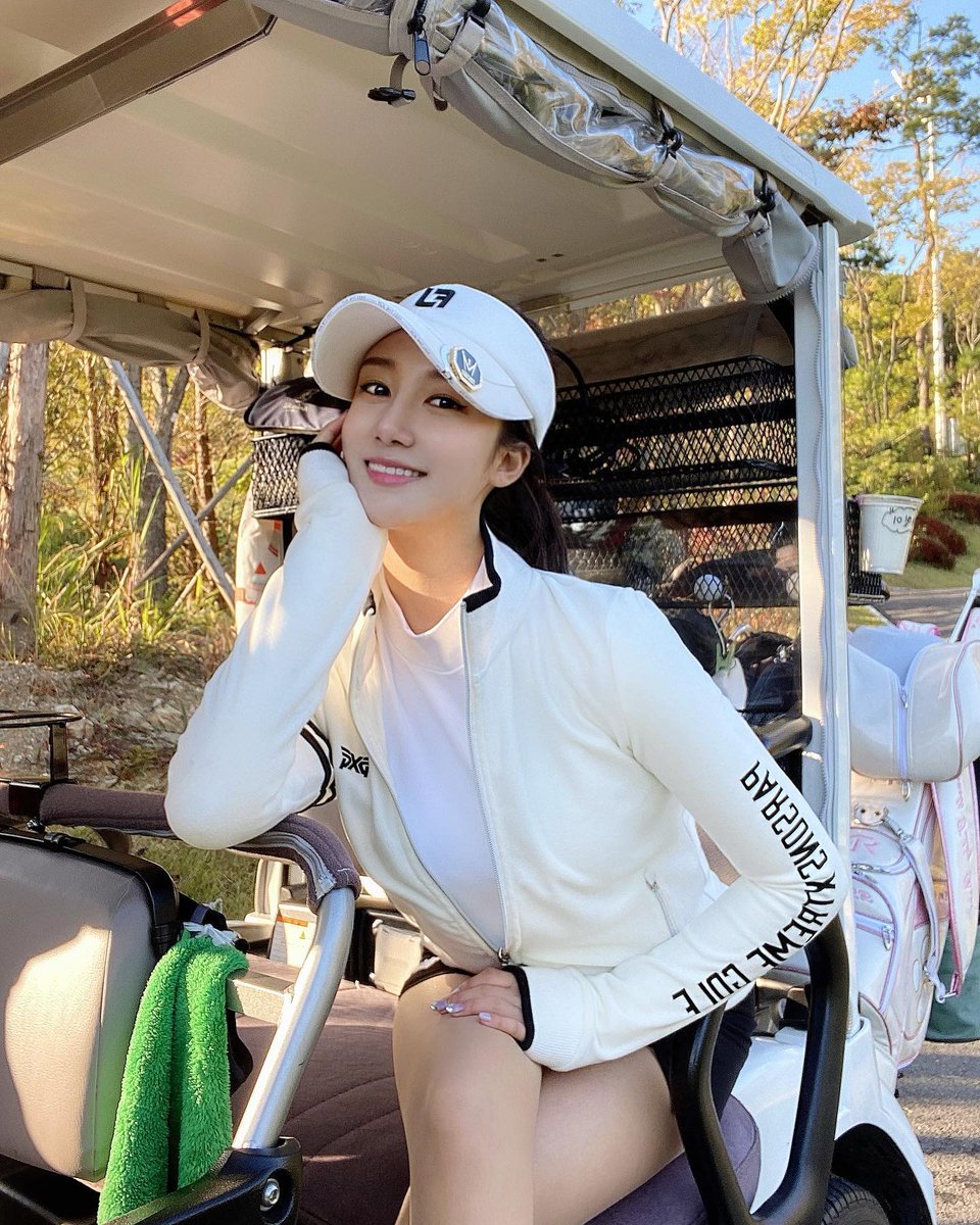 Acquaintance is fate, and fate depends on people! hehe!