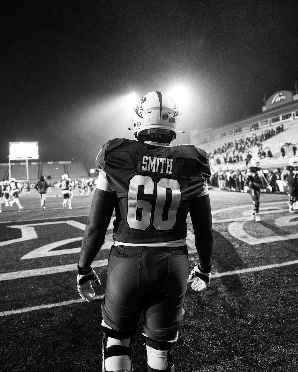 Brandon Smith: Transfer portal OL/ 3 years of eligibility 

Film: youtu.be/5MDiphQ2qSA?si…