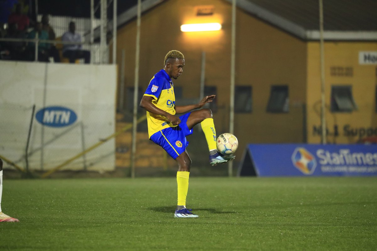 KCCAFC's tweet photo. 90' (6-1)
A minimum 3 minutes additional time 

#KCCAFC #StarTimesUPL #KCCAGAD #KCCAFC60 https://t.co/4vkSbZ9tUO