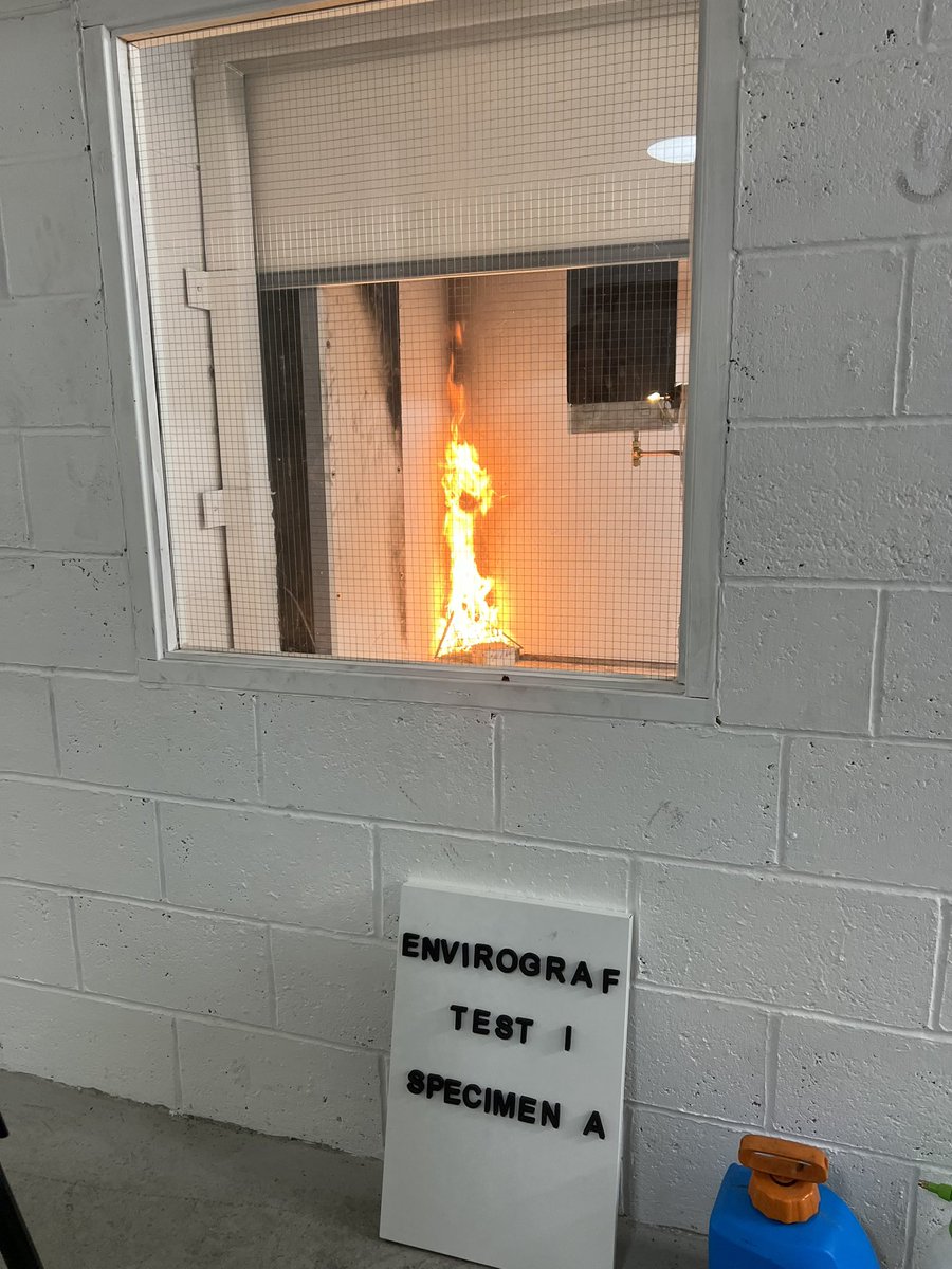 On Monday our @CommonsLUHC discussed fire safety products, testing and regulation. So it has been brilliant to see fire product testing in action at the leading fire safety company @Envirograf_UK based in my Dover & Deal constituency.