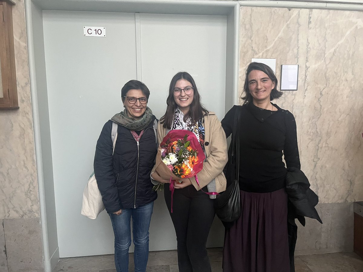 tri_lab_AJ's tweet image. This week, our master’s student Benedita defended her thesis untitled “Interaction between glia and sensory neurons in skin reinnervation and wound healing”. Benedita was supervised by @laracjcarvalho and Rita Teodoro.

Congratulations Benedita!
