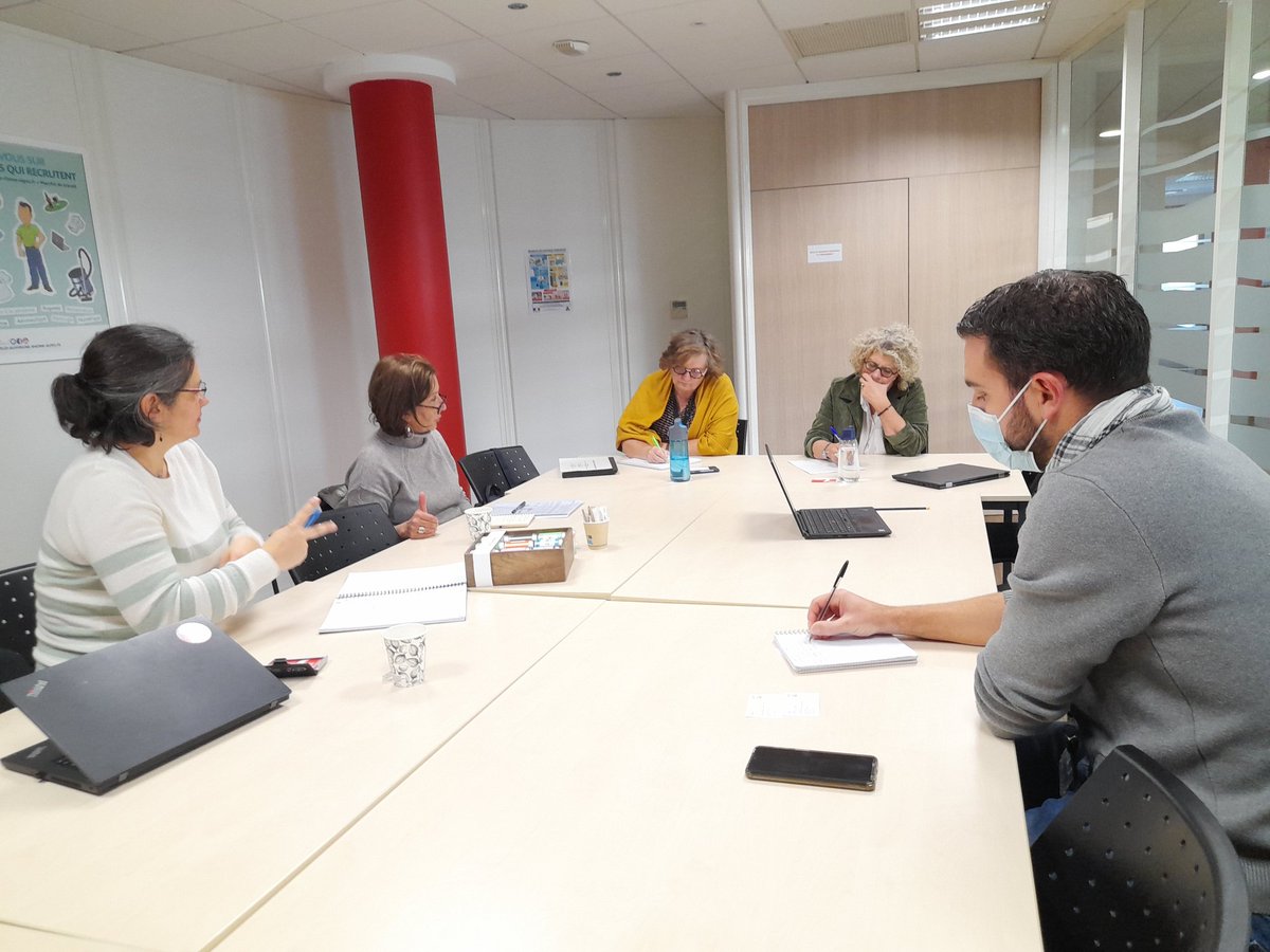 Séance de travail avec la CMA du Rhône  à  l'agence Pôle Emploi de Villefranche. Une belle collaboration au service des créateurs d'entreprise du territoire Beaujolais @CMA_69 <a href="/J_Sanfilippo/">Joseph SANFILIPPO</a> @GallCecile @poleemploi_ara