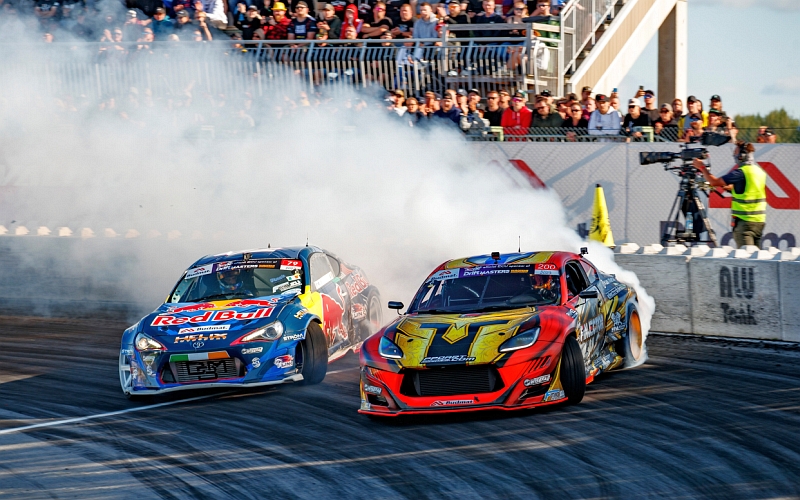 Alahärmän hornankattila kutsuu! Driftingin EM-sarja myös ensi vuonna Suomeen ➡️ urheiluuutiset.com/alaharman-horn…

#DriftMasters #PowerPark #Drifting 
<a href="/DriftMastersGP/">Drift Masters</a> <a href="/Huvivaltio/">Huvivaltio PowerPark</a> 

📸 Jani-Pekka Hannula / <a href="/redbull/">Red Bull</a> Content Pool