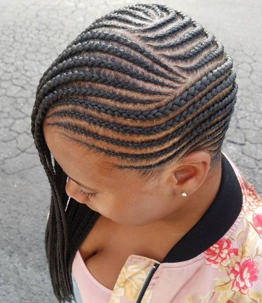 MyHairKaiR's tweet image. "Embrace the chic allure of Lemonade Braids! 🍋💁‍♀️ Elevate your style with our expertly crafted braids that speak volumes. Unleash the beauty within! #LemonadeBraids #BraidMagic #ChicTresses #GlamorousBraids #BraidGoals #StrandStyle #ConfidenceInBraids #ChicAndSassy #BraidedBeauty