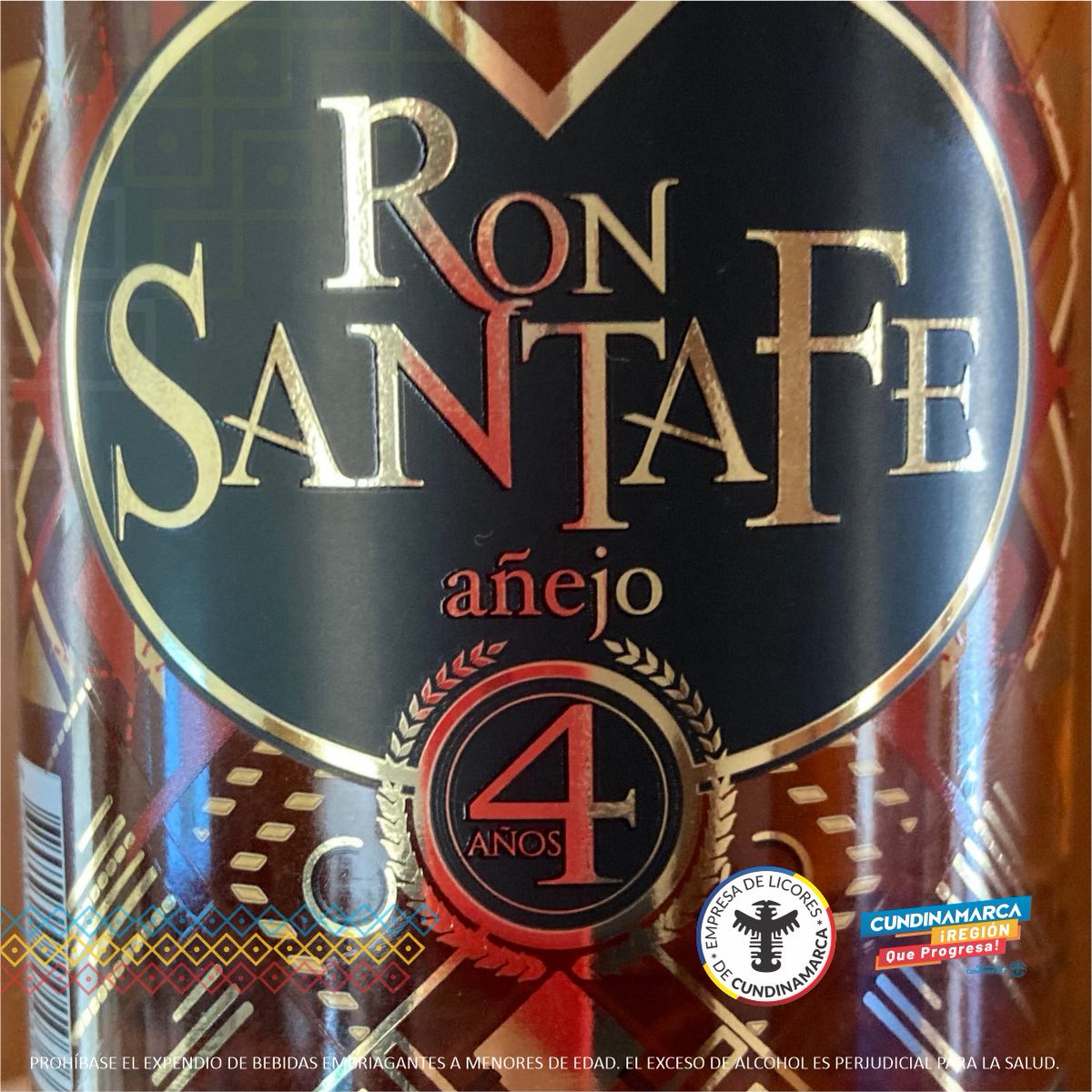 OficialELC's tweet photo. 4 + 6 = 6 + 4 🤓| El orden de los factores no altera que… ¡llegó diciembre! 🤩🥳🥃
#SomosLaELC #RonSantaFe
#Cundinamarca #RegiónQueProgresa 💙💛❤️ https://t.co/Ps6BCtA835