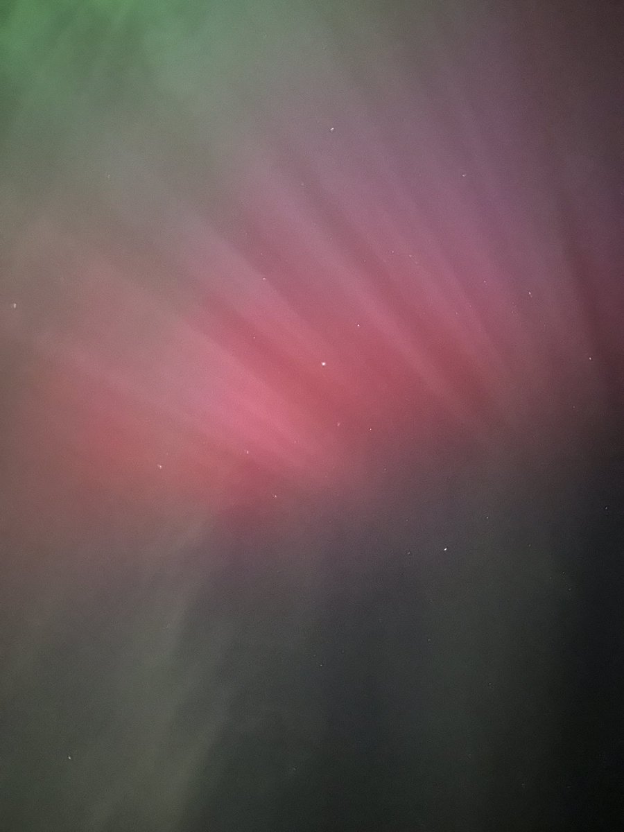 LisaBromfield's tweet image. I was about to pack up and go to bed but this is happening overhead 🤩