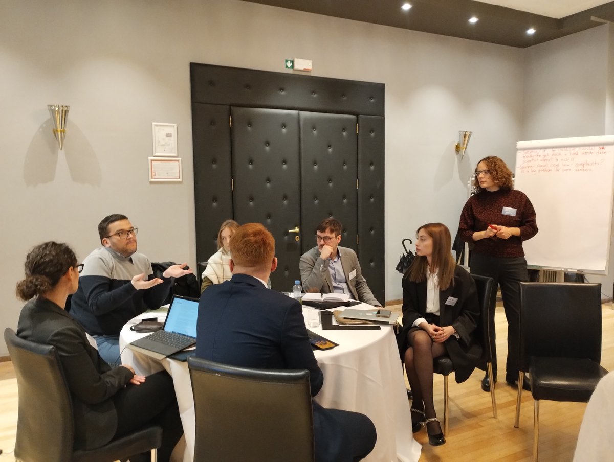 ennhri's tweet image. Next at #CoLabAI, we applied thematic lenses to #AI through ENNHRI Working Groups. We heard from 4 group reps &amp;amp; broke off into groups to discuss🗣️:
- Rights of persons with disabilities
- Economic &amp;amp; social rights 
- Securitisation
- Asylum &amp;amp; migration
Rich exchanges all round🙏.