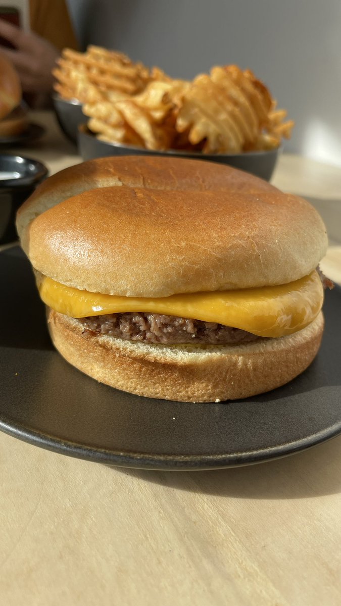 BurgerTours tweet media