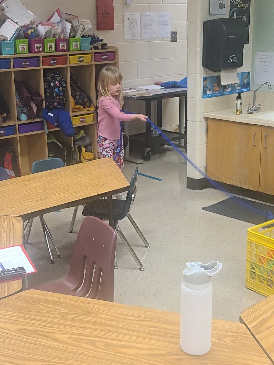 PMPantherCubs's tweet photo. When we can't go outside for recess, we do an indoor obstacle course! https://t.co/SjBpfnmwYw