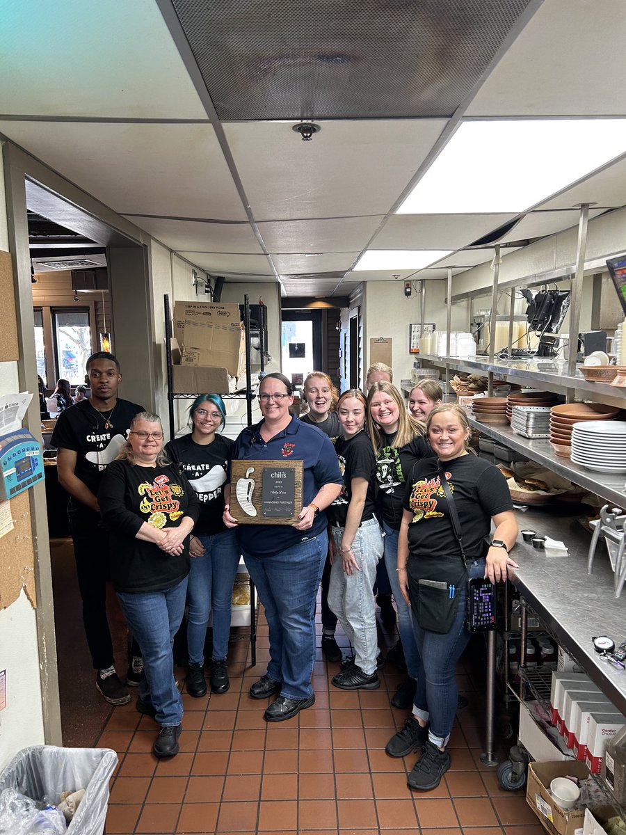 Congrats to Ashley Dunn of Chilis Rossford on her promotion to Managing Partner!  #chilisgrow #bigyear