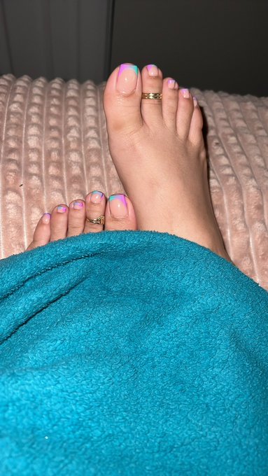 New Pedi https://t.co/FKjFikJ8MJ https://t.co/XtufAnHeeT<a href="/tag/footfetish"class="tags"><span>#footfetish</span></a><a href="/tag/feet"class="tags"><span>#feet</span></a><a href="/tag/soles"class="tags"><span>#soles</span></a><a href="/tag/ebonyfeet"class="tags"><span>#ebonyfeet</span></a><a href="/tag/wrinkles"class="tags"><span>#wrinkles</span></a>
