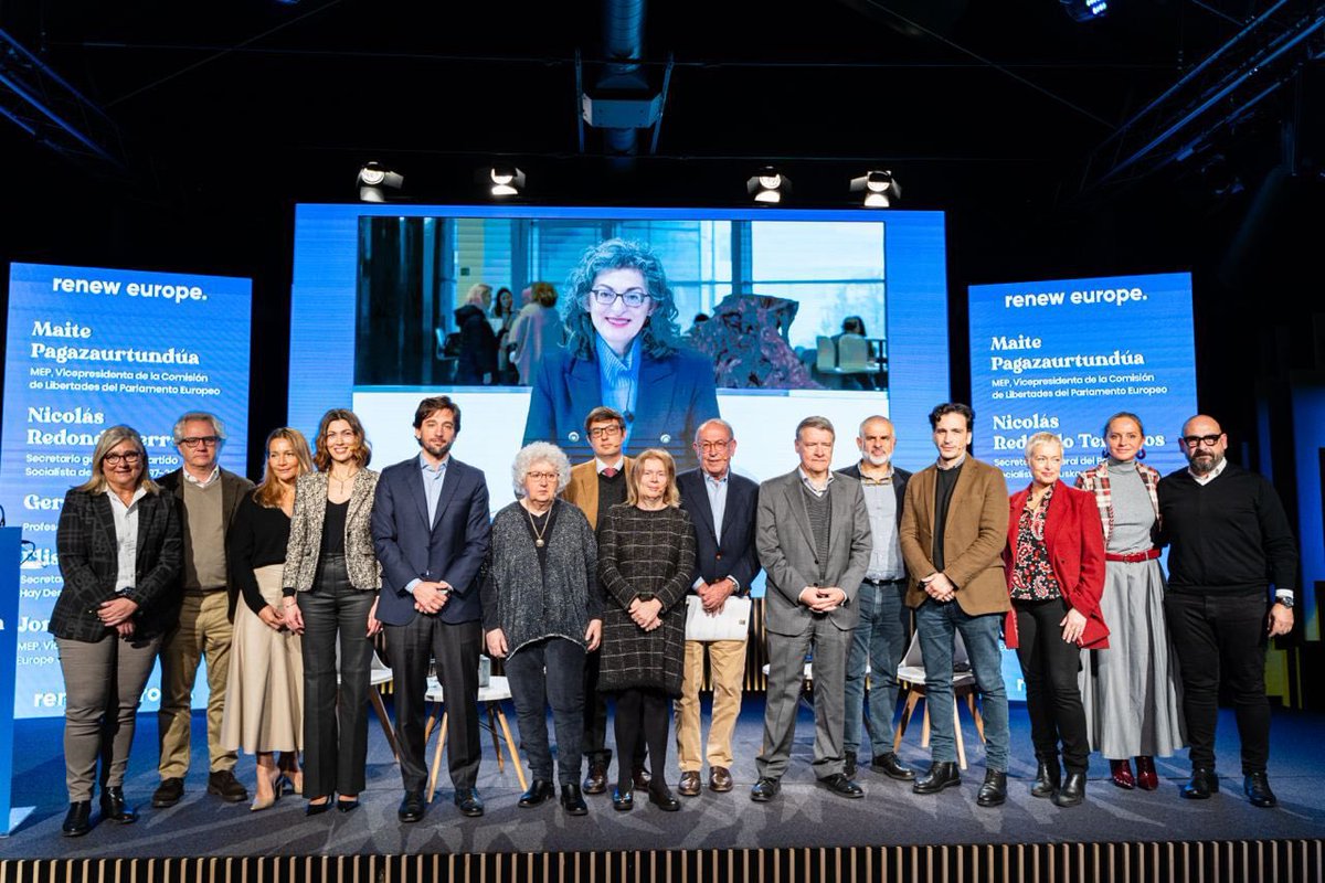Fantástico encuentro hoy en Madrid para reivindicar la defensa del Estado de derecho en España y mirar al futuro.

Mil gracias a un elenco de lujo en una jornada de reflexión e ideas.