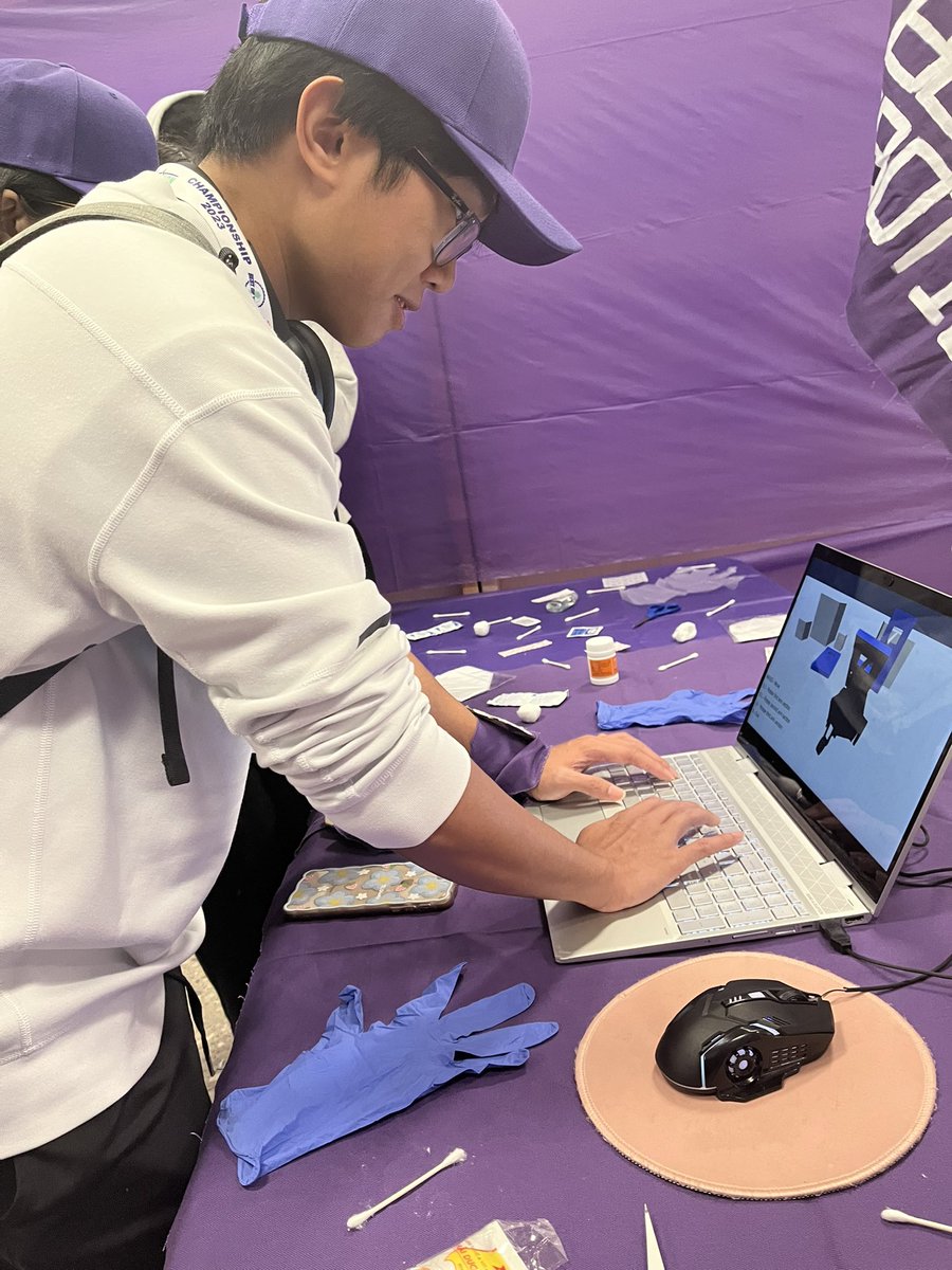 jacobskarend's tweet photo. We are championship ready!!!! Alief ISD’ Kerr HS Robtics team is strategizing this morning for the 2023 Texas BEST Robotics State Championship at the Dallas Fair Park Coliseum!! Get ‘‘em Tigers!!! @AliefISD @AliefKerr @AliefScience @aliefstem https://t.co/yBZCOmFFov